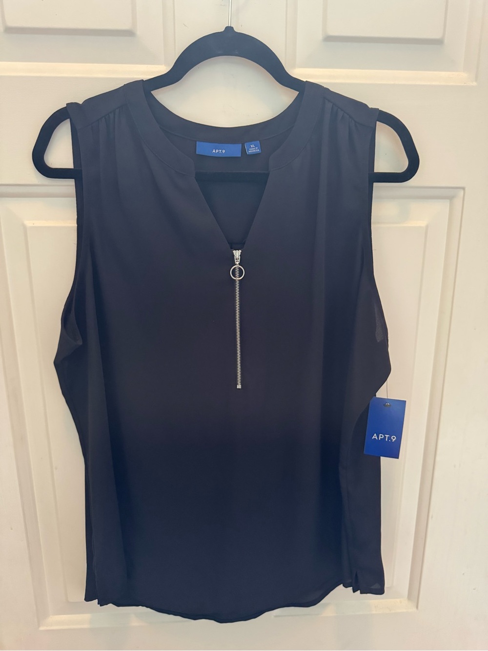 Apt. 9 Black Sleeveless Zip-Front V-Neck Shell